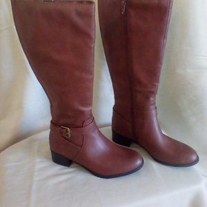 Time and True Brown Leather Calf Riding boots - Size 6.5 In excellent condition.